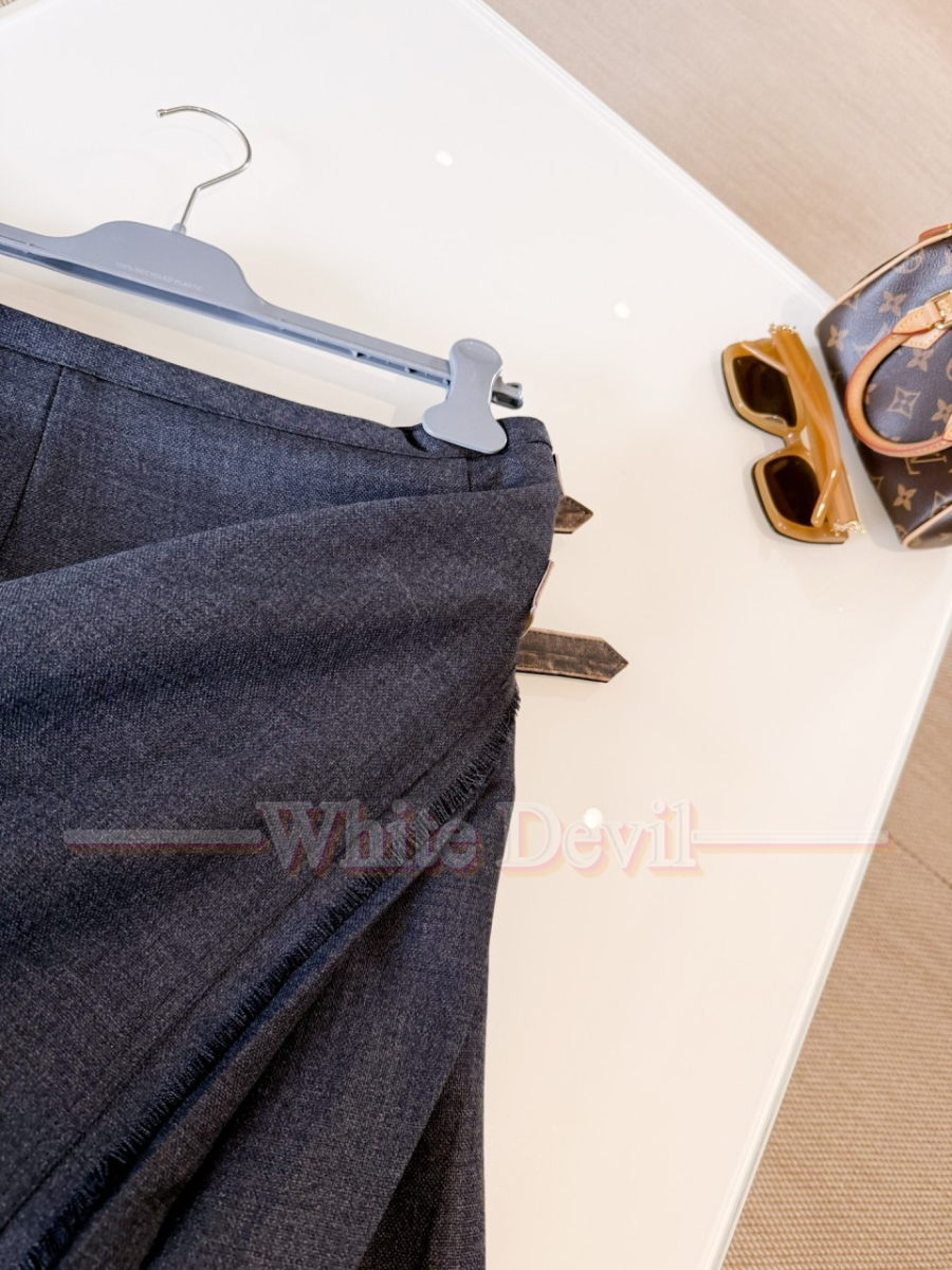 하얀악마 프라다 치마 레플리카 (17).jpg