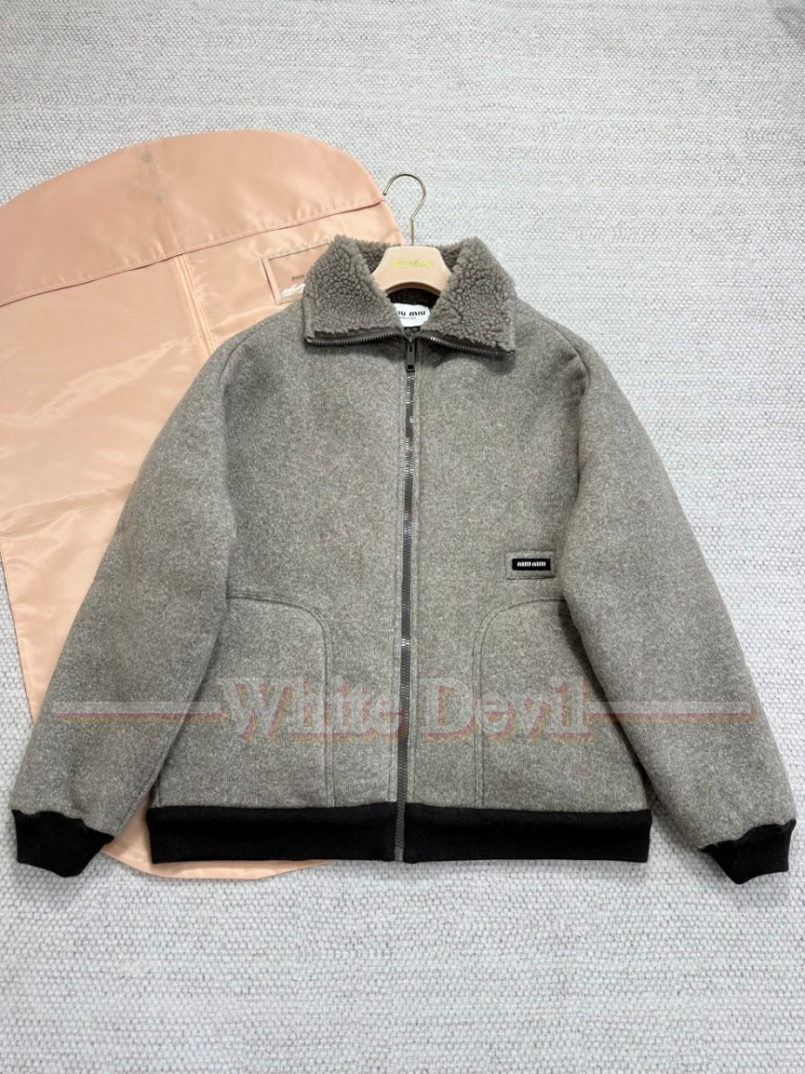 하얀악마 레플리카 미우미우 코트 (4).jpg