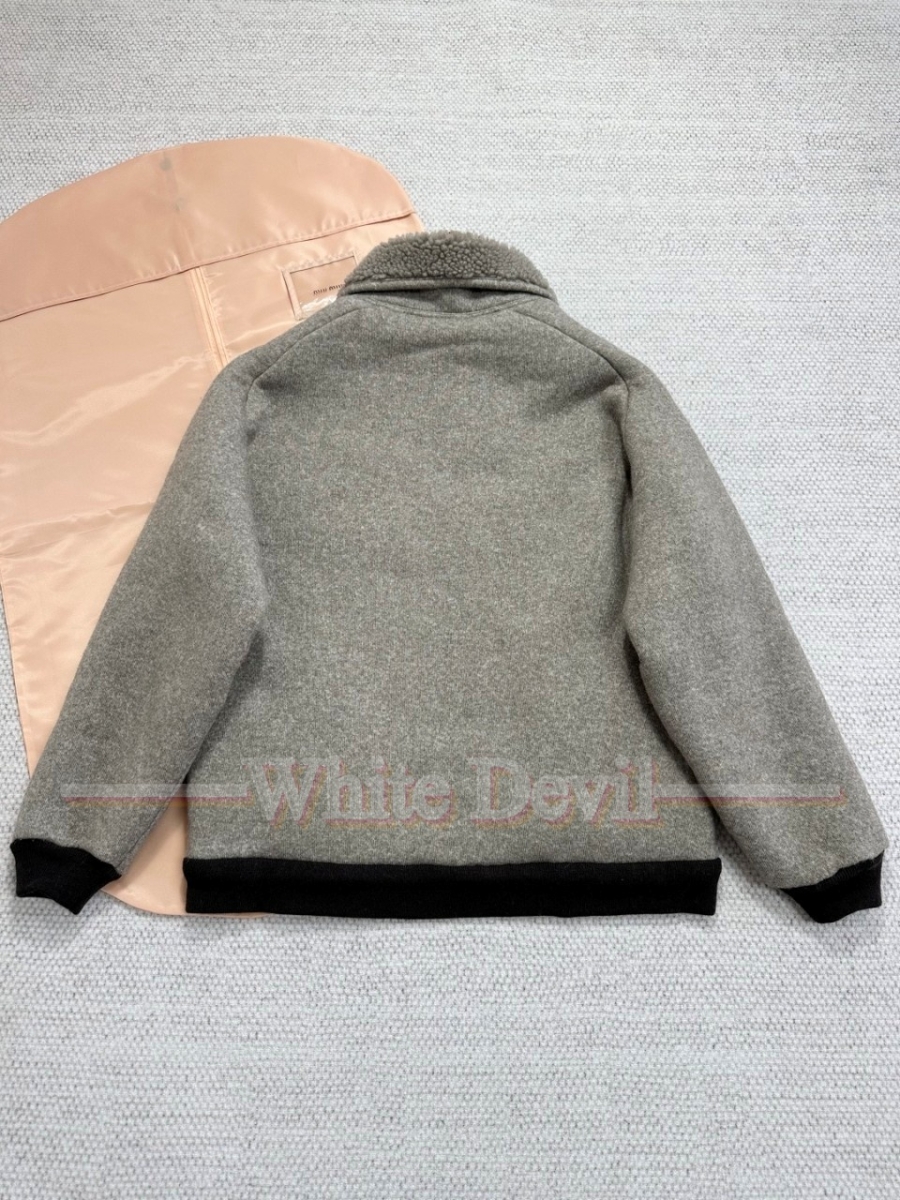 하얀악마 레플리카 미우미우 코트 (5).jpg