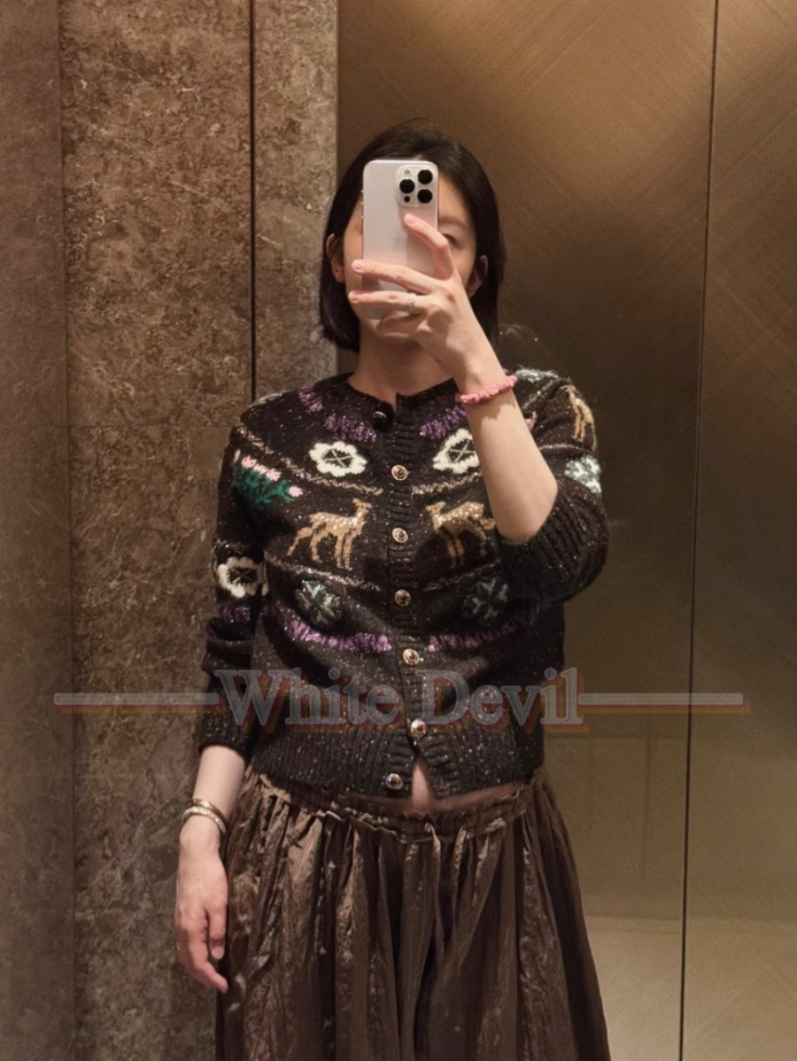 하얀악마 샤넬 레플리카 가디건 (1).jpg