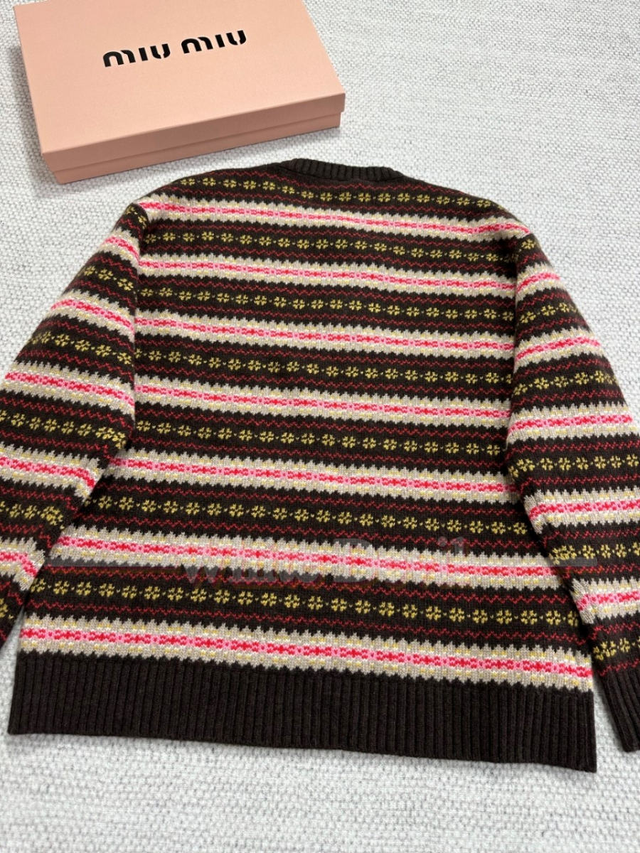 하얀악마 레플리카 미우미우 스웨터 (11).jpg