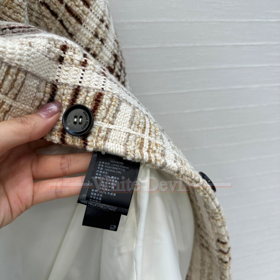 하얀악마 레플리카 로로피아나 코트 (10).jpg