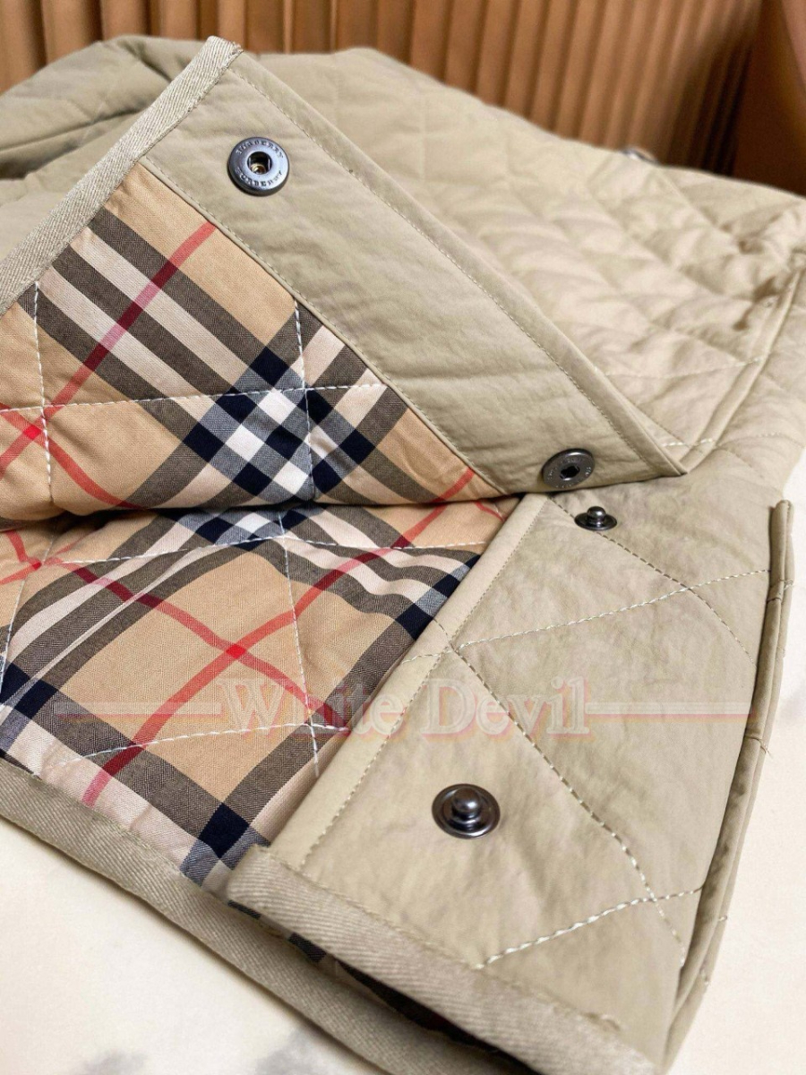 하얀악마 이미테이션 버버리 점퍼 (17).jpg