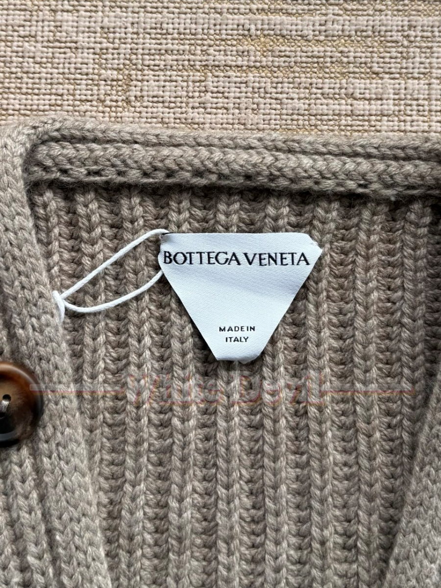 하얀악마 레플리카 보테가 가디건 (15).jpg