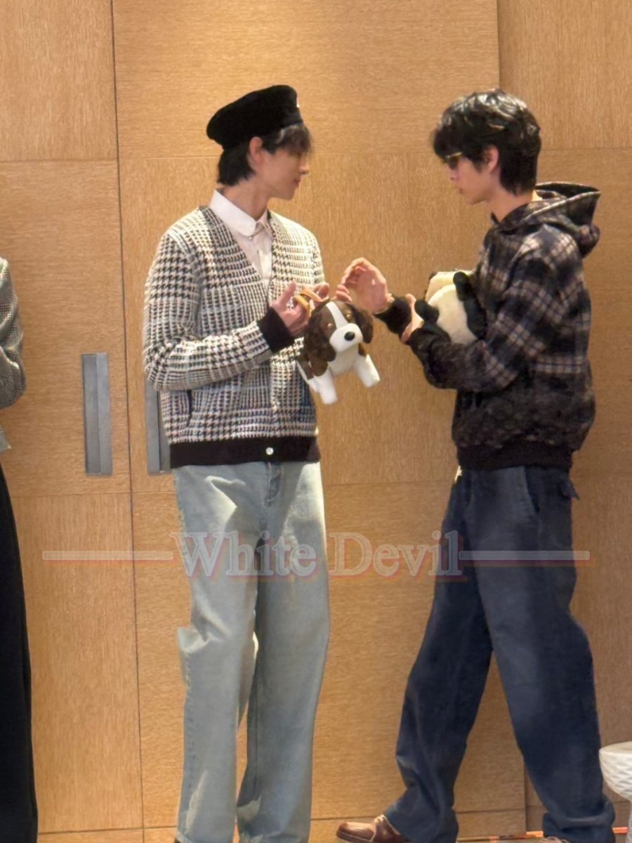 하얀악마 레플리카 루이비통 가디건 (2).jpg