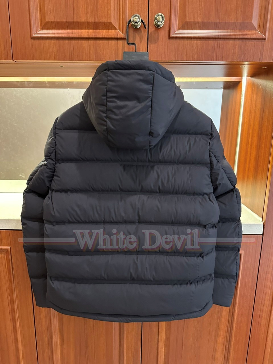 하얀악마 이미테이션 쿠피넬리 패딩 (3).jpg