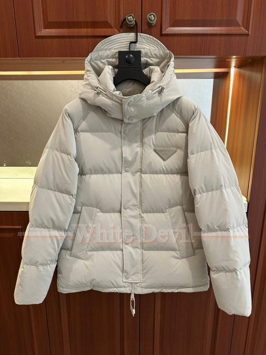 하얀악마 이미테이션 프라다 패딩 (2).jpg