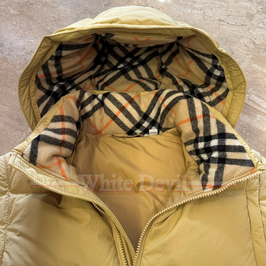 하얀악마 이미테이션 버버리 패딩 (10).jpg