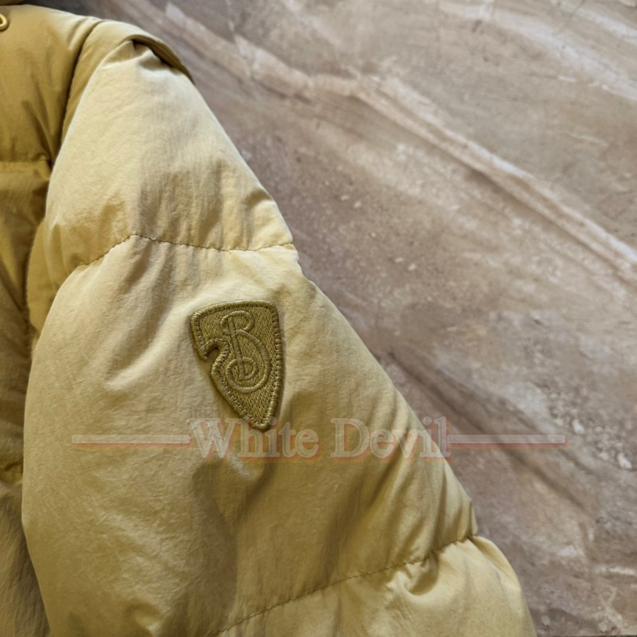 하얀악마 이미테이션 버버리 패딩 (12).jpg