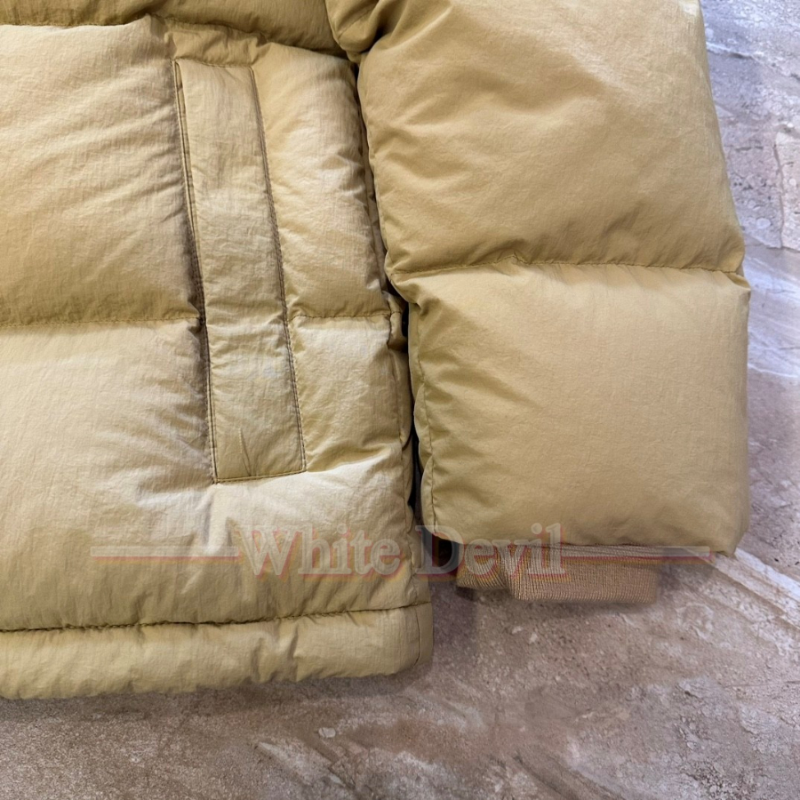 하얀악마 이미테이션 버버리 패딩 (13).jpg