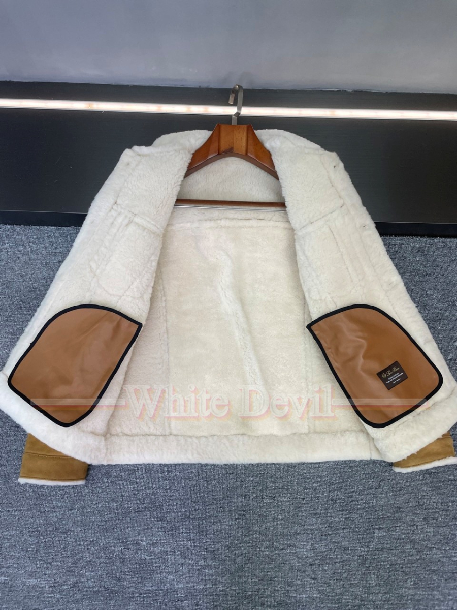 하얀악마 레플리카 로로 무스탕 (11).jpg