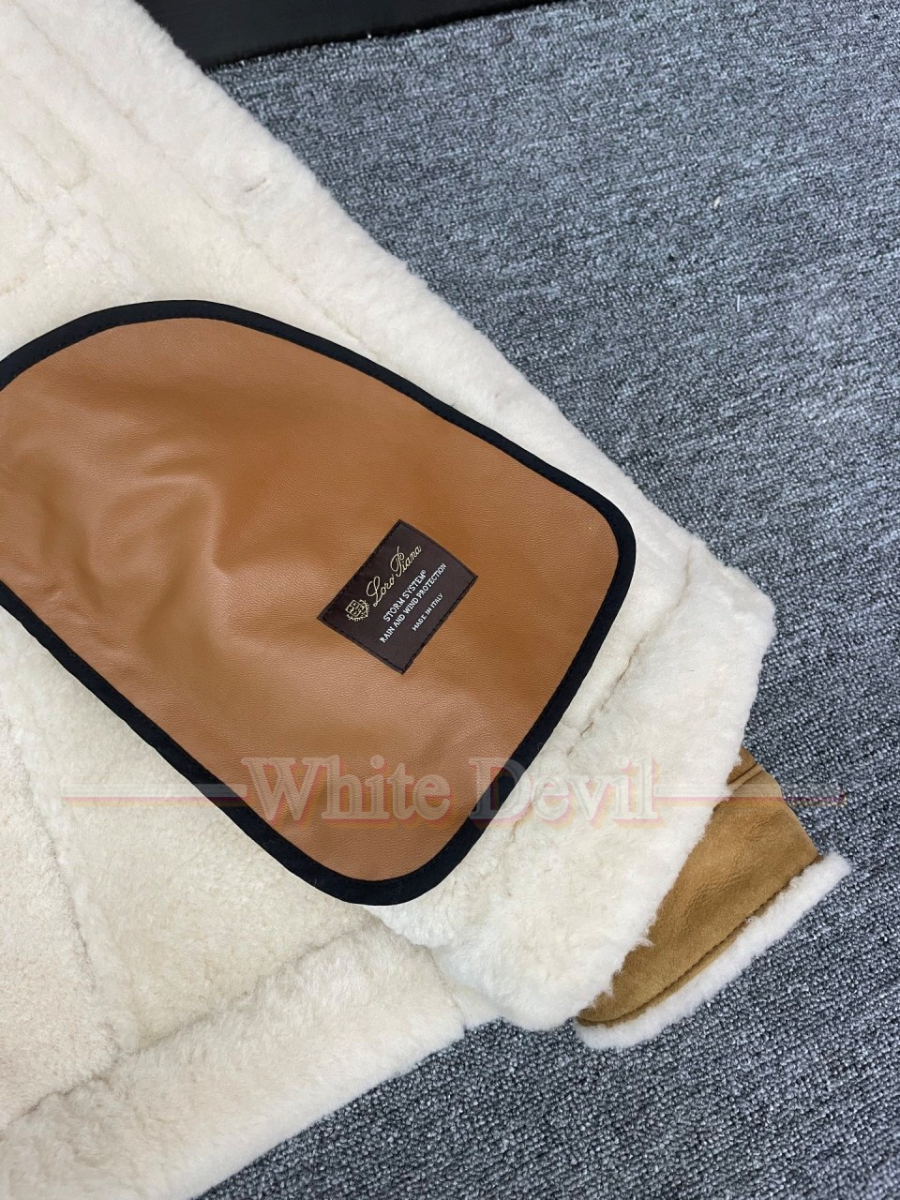 하얀악마 레플리카 로로 무스탕 (15).jpg