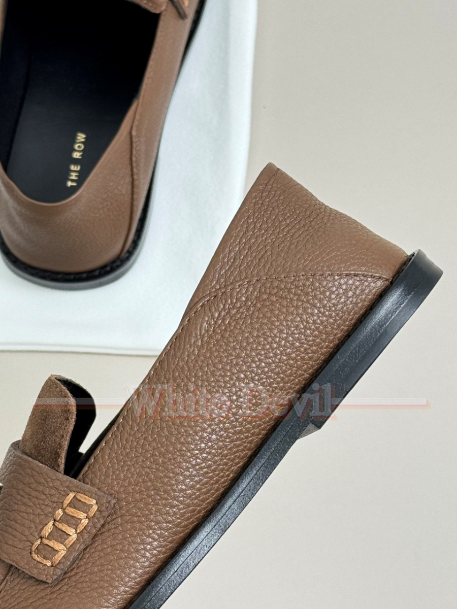 하얀악마 이미테이션 더로우 로퍼 (10).jpg