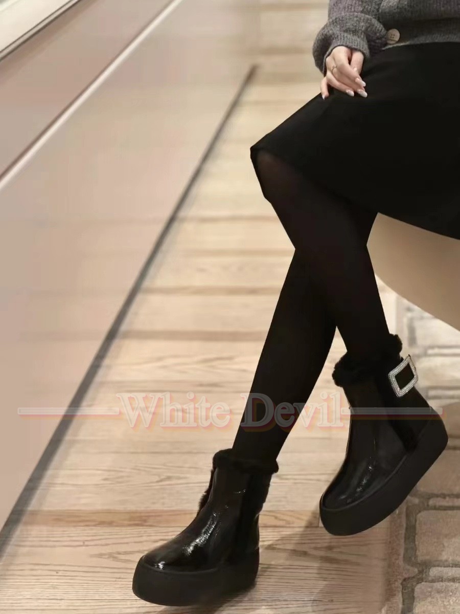 하얀악마 이미테이션 로저비비에 부츠 (1).jpg