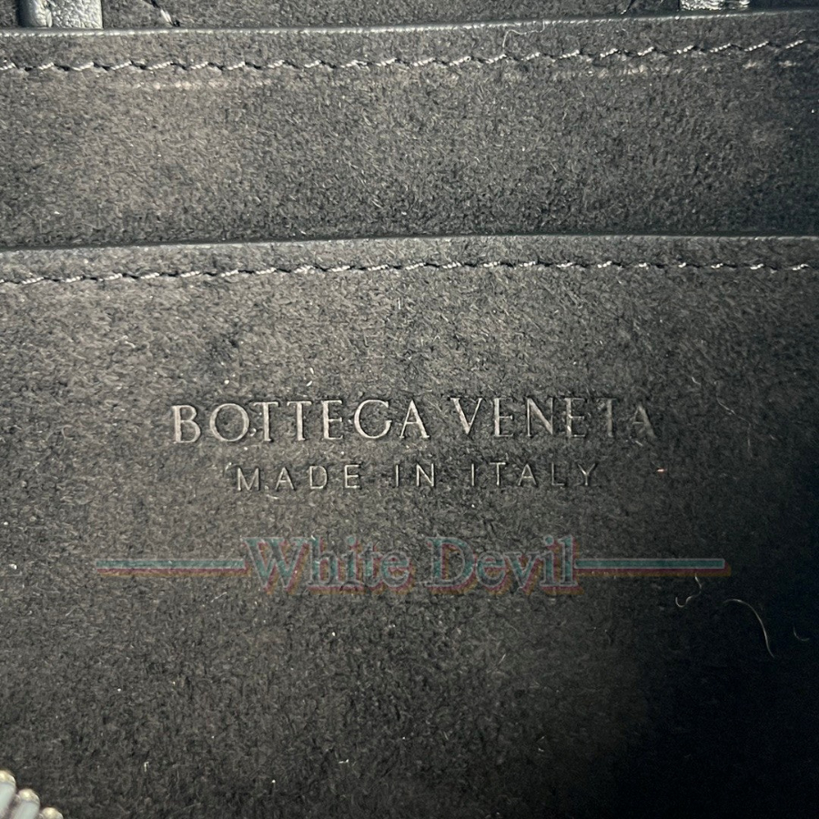 하얀악마 레플리카 보테가 카메라백 (7).jpg