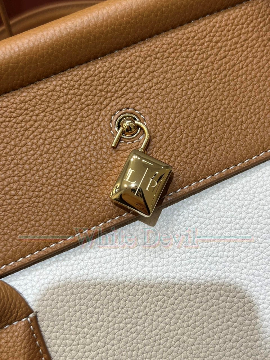 하얀악마 레플리카 로로피아나 룸백 (7).jpg