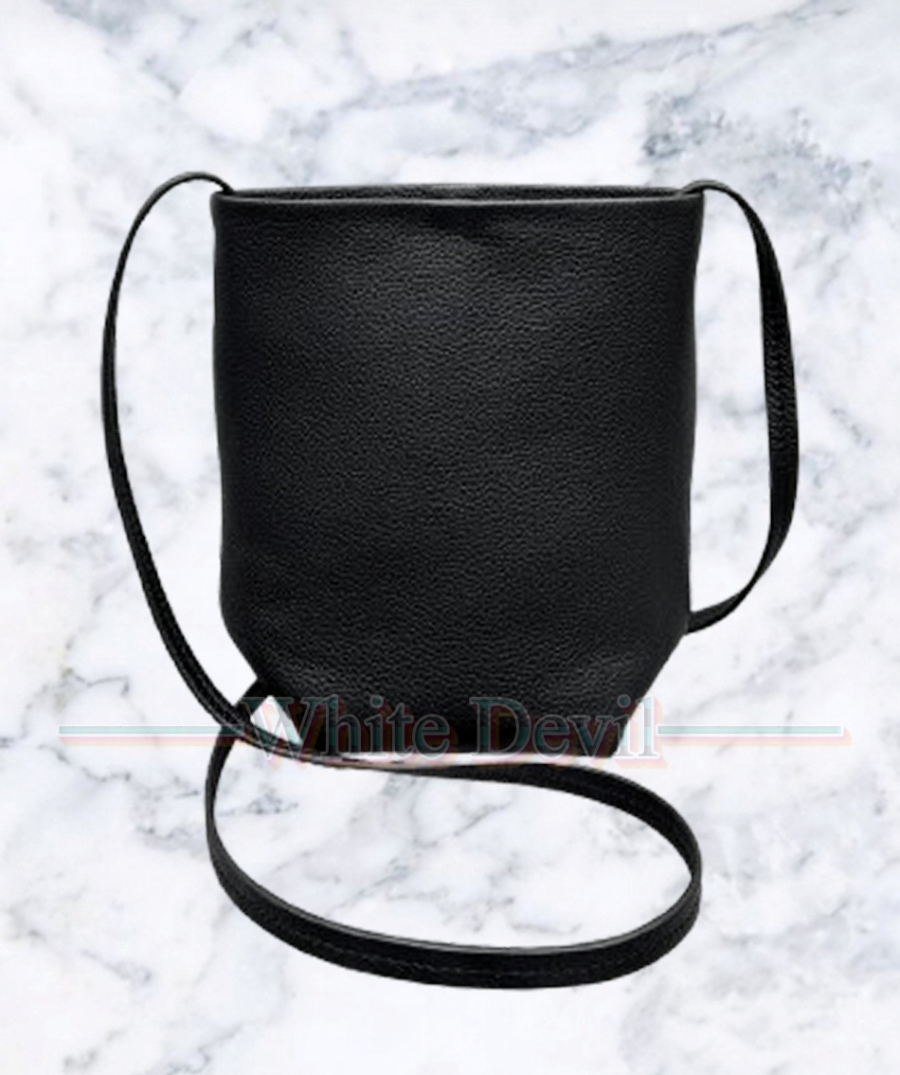 하얀악마 레플리카 더로우 크로스백 (12).JPG