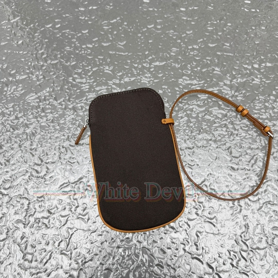 하얀악마 레플리카 더로우 토트백 (9).jpg