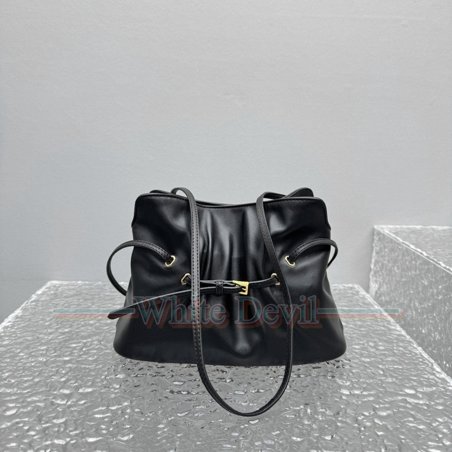 하얀악마 레플리카 프라다 가방 (4).jpg