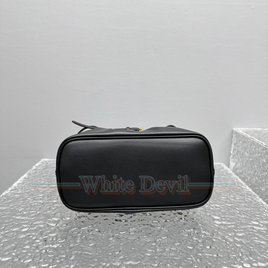 하얀악마 레플리카 프라다 가방 (6).jpg