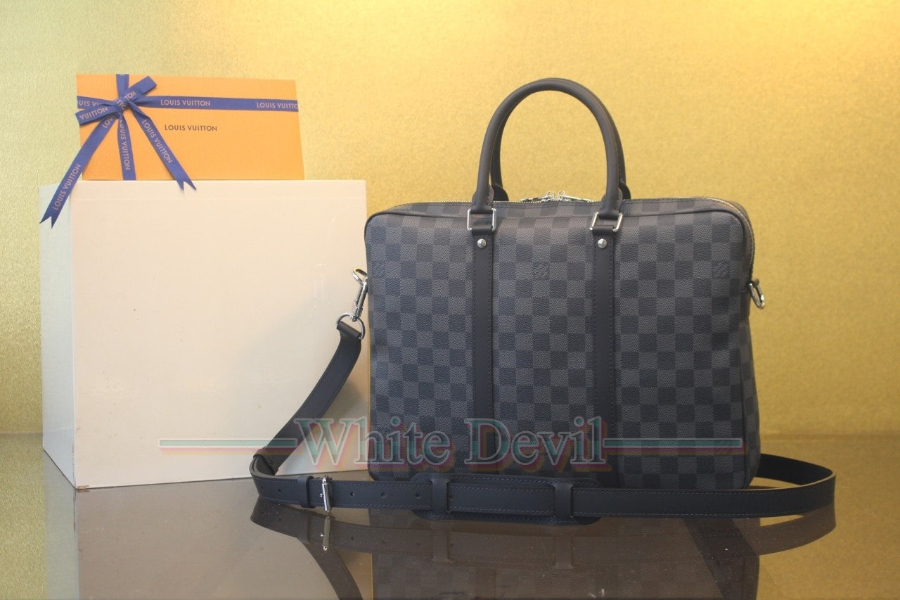 하얀악마 레플리카 루이비통 서류가방 (1).jpg