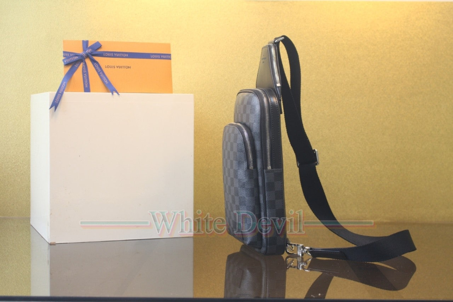 하얀악마 레플리카 루이비통 슬링백 (2).jpg