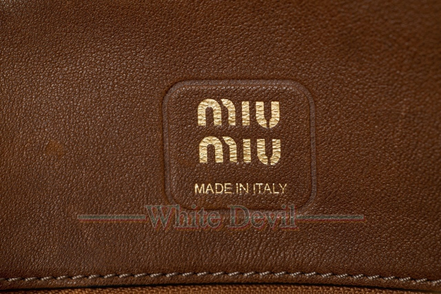 하얀악마 레플리카 미우미우 토트백 (18).jpg