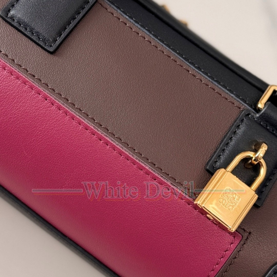 하얀악마 레플리카 로에베 클러치 (7).jpg