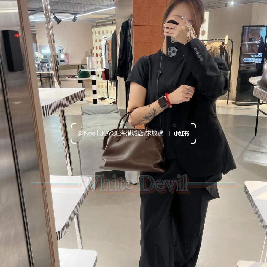 하얀악마 레플리카 더로우 볼링백 (1).jpg