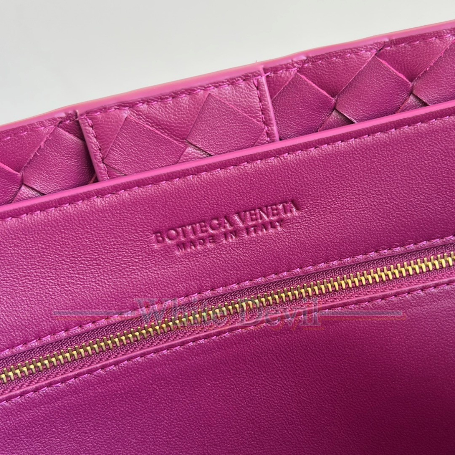 하얀악마 레플리카 보테가 가방 (9).jpg