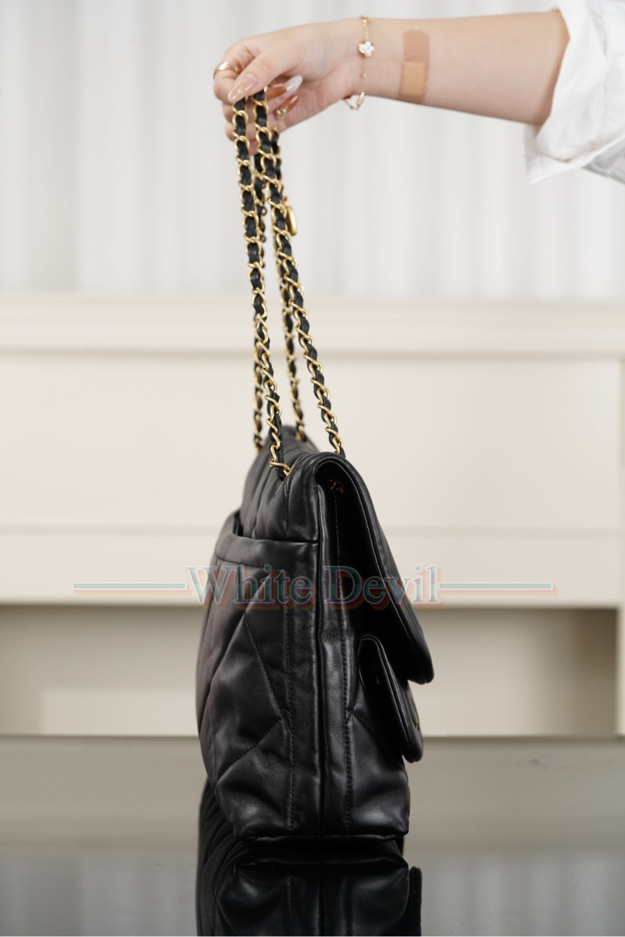 하얀악마 레플리카 샤넬 가방 (7).jpg