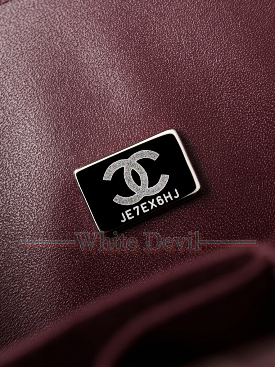 하얀악마 레플리카 샤넬 가방 (14).jpg