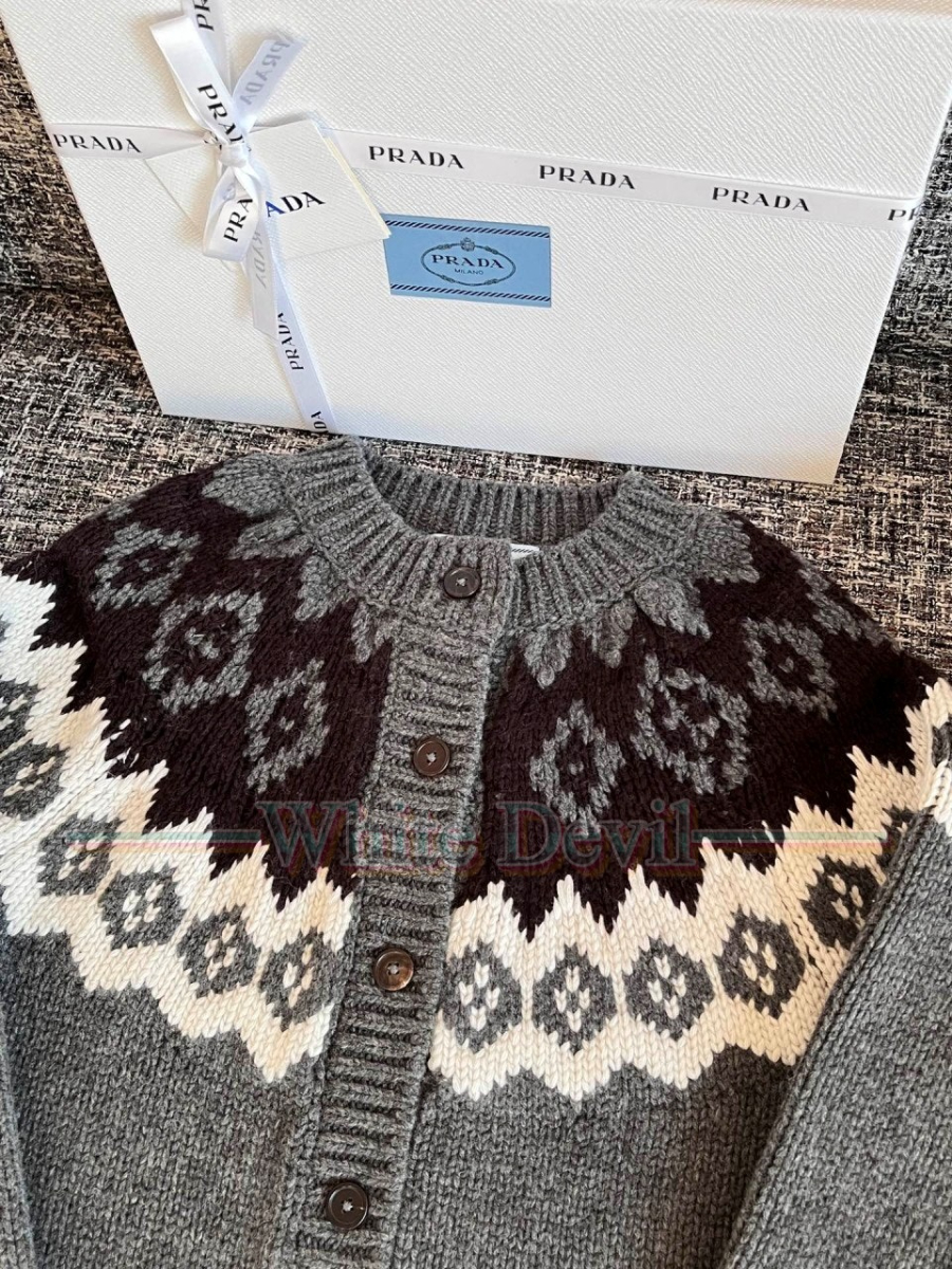 하얀악마 레플리카 프라다 가디건 (14).jpg