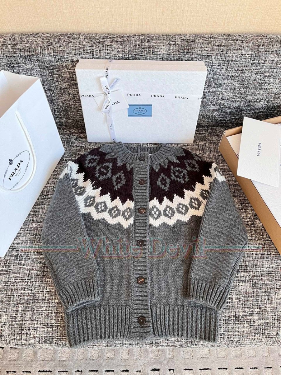 하얀악마 레플리카 프라다 가디건 (13).jpg