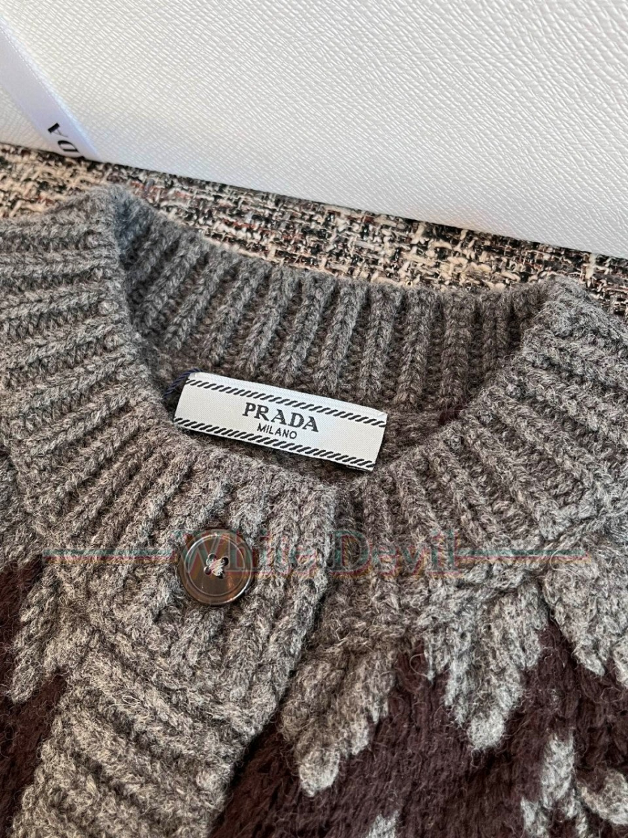 하얀악마 레플리카 프라다 가디건 (15).jpg