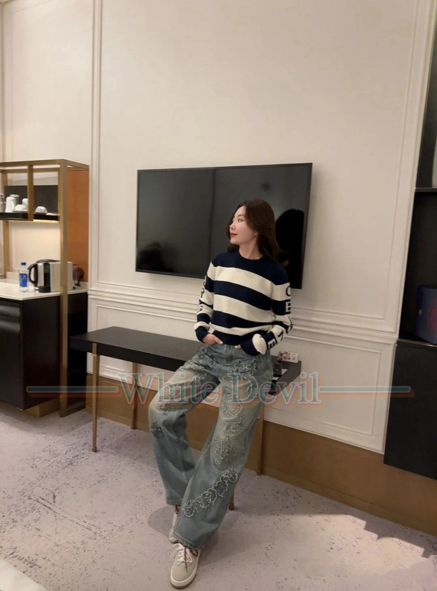 하얀악마 레플리카 셀린느 니트 (1).jpg