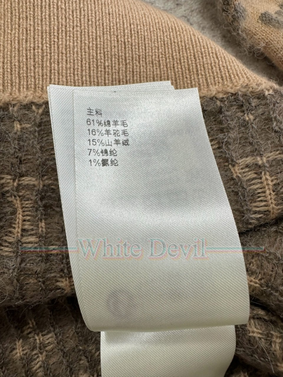 하얀악마 레플리카 루이비통 가디건 (12).jpg