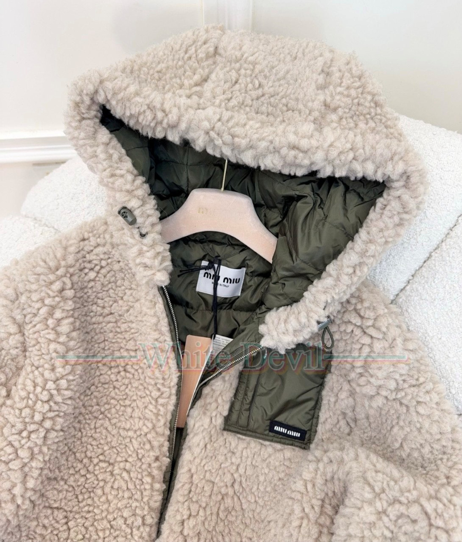 하얀악마 레플리카 미우미우 점퍼 (14).jpg