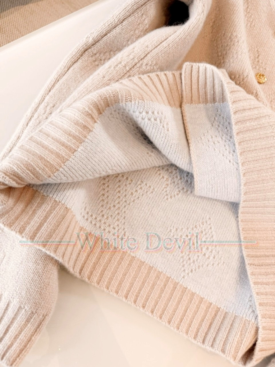 하얀악마 레플리카 루이비통 가디건 (15).jpg