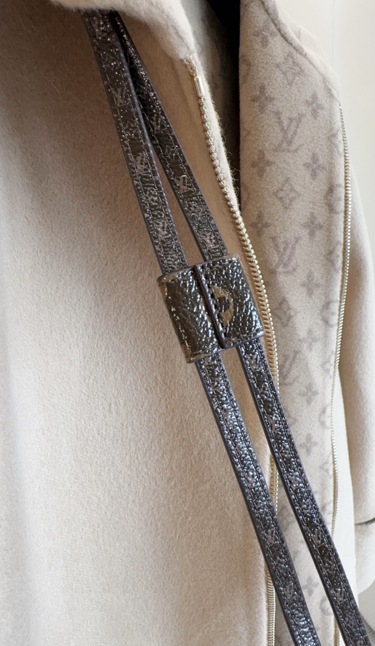 하얀악마 레플리카 루이비통 코트 (9).jpg