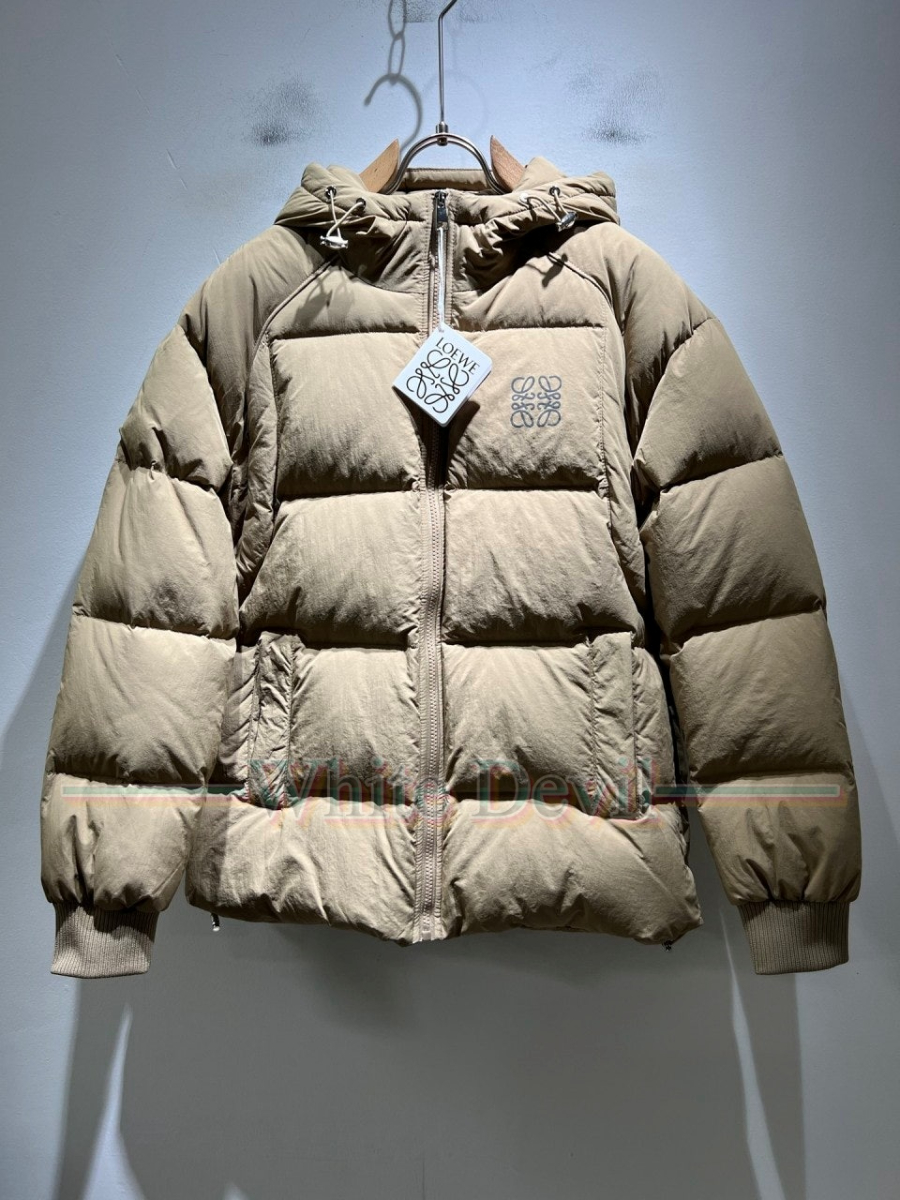 하얀악마 이미테이션 로에베 패딩 (1).jpg