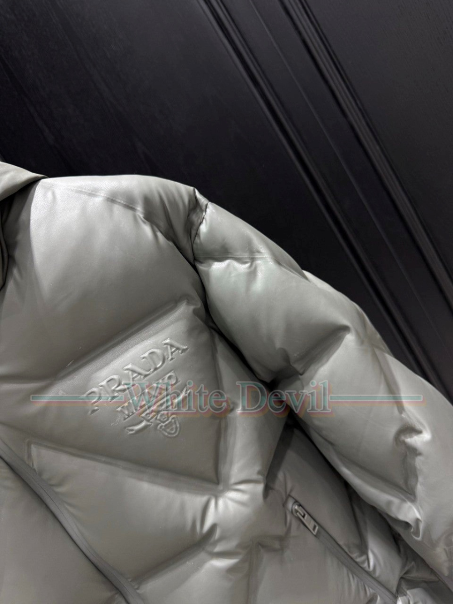 하얀악마 이미테이션 프라다 패딩 (5).jpg