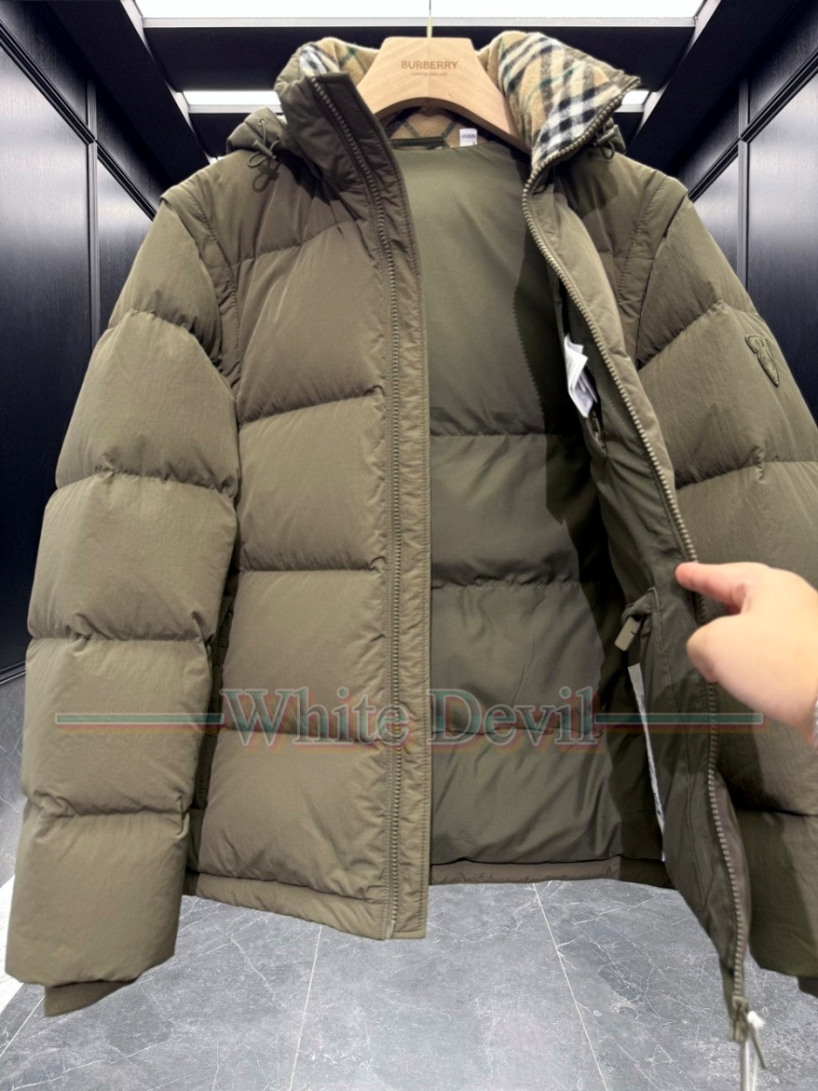 하얀악마 이미테이션 버버리 패딩 (11).jpg