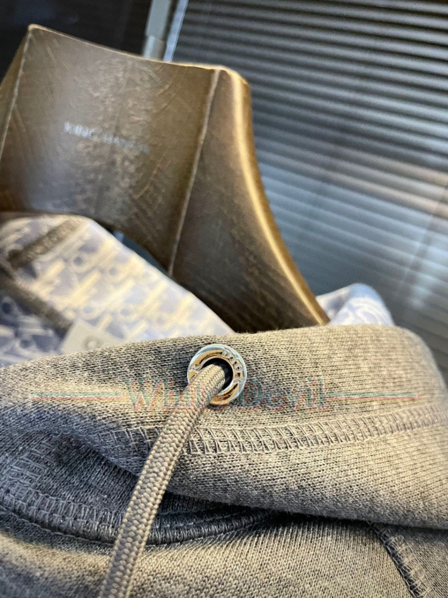 하얀악마 이미테이션 디올 츄리닝 (14).jpg