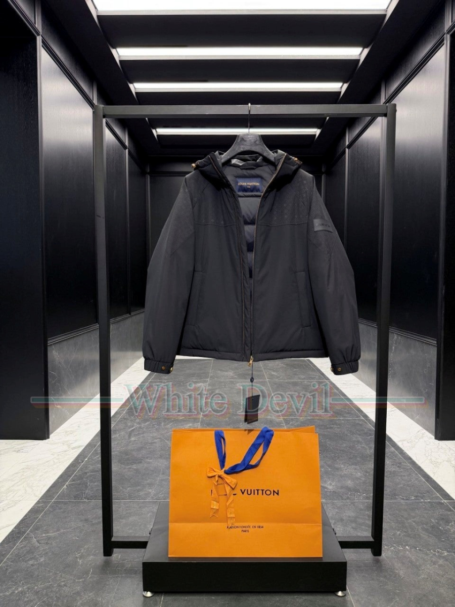 하얀악마 이미테이션 루이 점퍼 (4).jpg