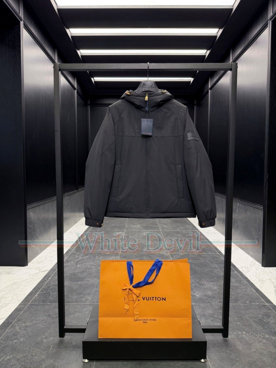 하얀악마 이미테이션 루이 점퍼 (3).jpg