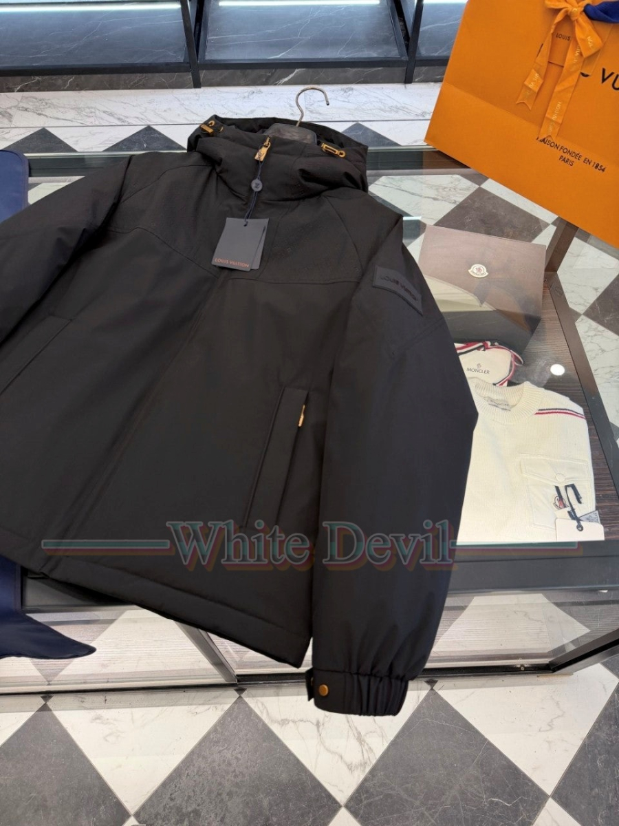 하얀악마 이미테이션 루이 점퍼 (11).jpg