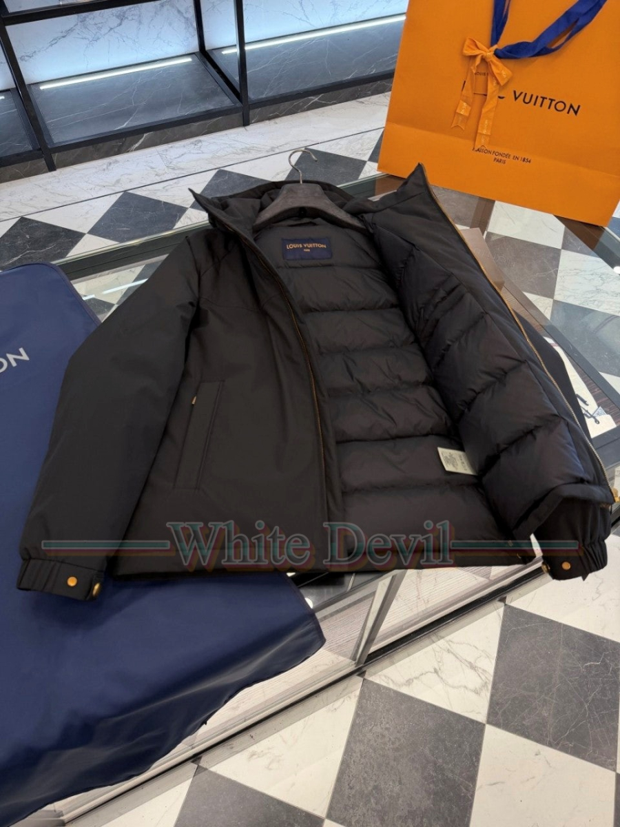 하얀악마 이미테이션 루이 점퍼 (14).jpg