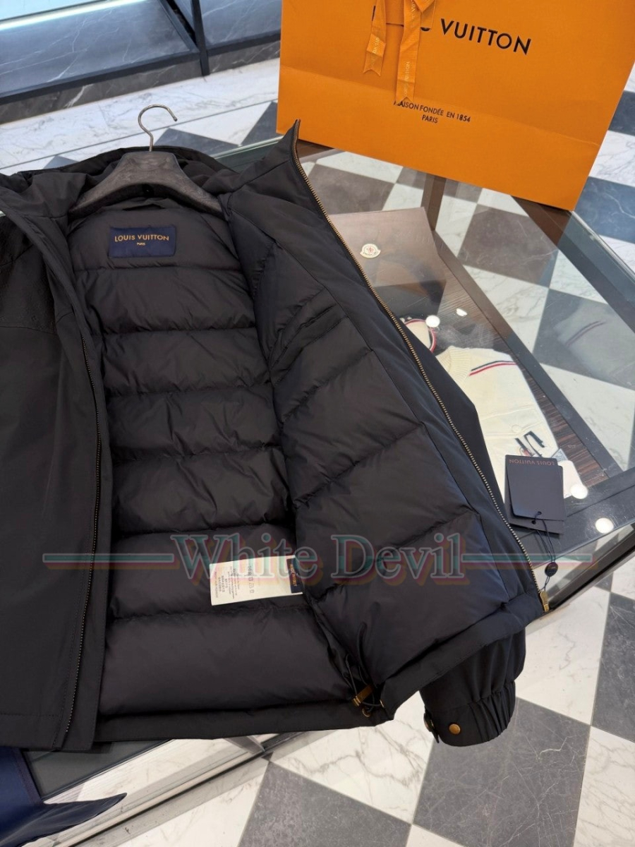 하얀악마 이미테이션 루이 점퍼 (15).jpg