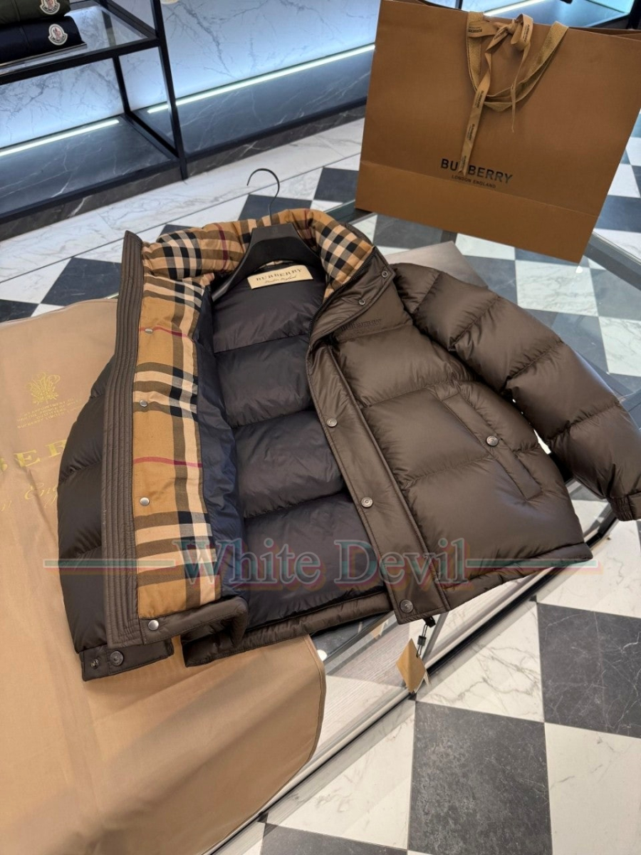 하얀악마 이미테이션 버버리 패딩 (12).jpg